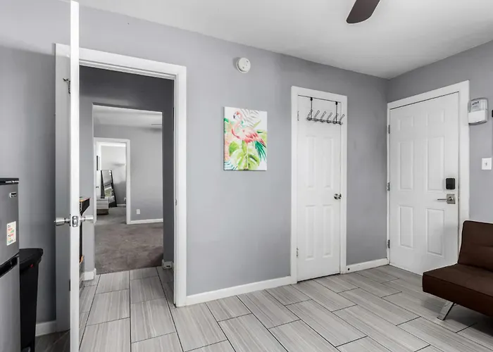 Private 1br Peaceful Urban Holiday home